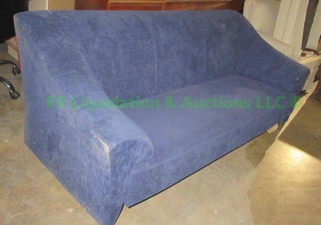 lot 338 image: Modern Plush sofa
