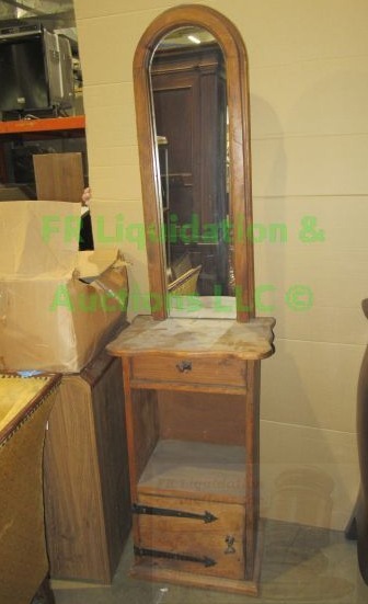 lot 343 image: Vintage style vanity stand, 70 x 19 x 14