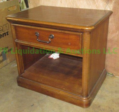 lot 447 image: Stanley furniture solid wood night stand, 23 x 18 x 26