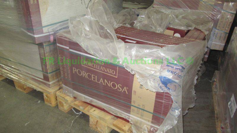 lot 524 image: Porcelanosa Itilian floor tiles 17 x 26 x 12 approx. Pallet full unopened boxes