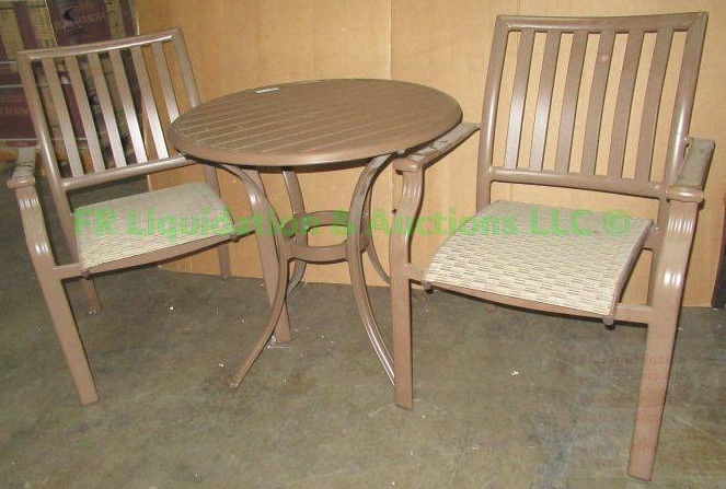 lot 538 image: Bistro style matching patio chair & table set, metal framed