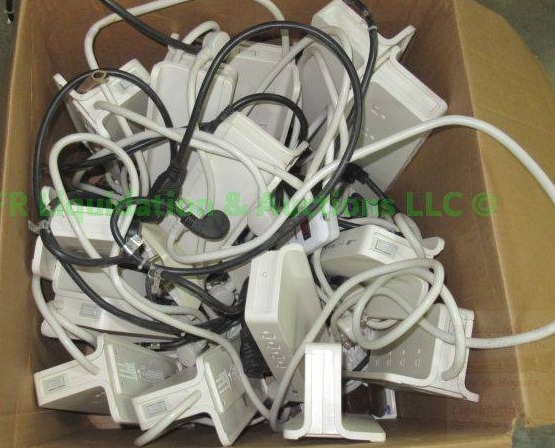 lot 545 image: Belkin BZ108000-04 Compact Surge Protectors