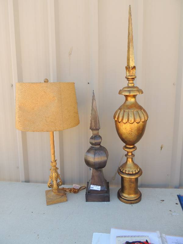lot 719 image: Gold lamp with shade,  2 decorative Finials - Gold  and  Pewter color