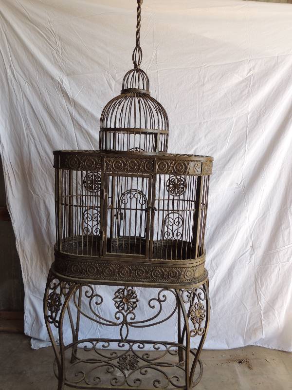 lot 717 image: Vintage Metal Bird Cage.  Ornate & Beautiful  - 71  tall 28 wide 16 deep - see to appreciate