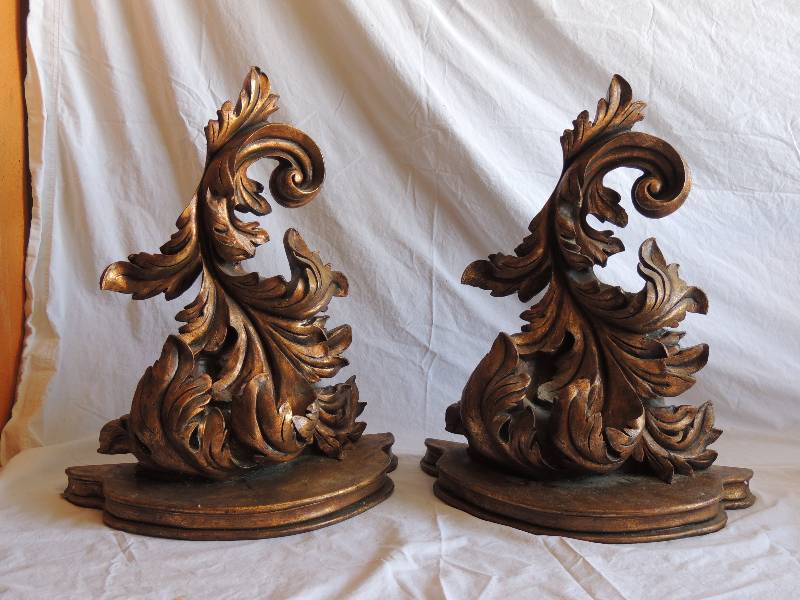 lot 751 image: Wall SCONCES  - GOLD, LEAF DESIGN.    18  12 tall x 15 wide  7 12  QTY 2