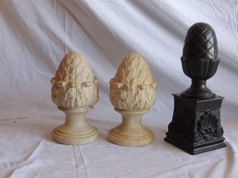 lot 755 image: DECORATOR PIECES - LARGE ACORN Black 12 tall ,  White 9 tall QTY 2,  and  wall ART  23  14 x 14
