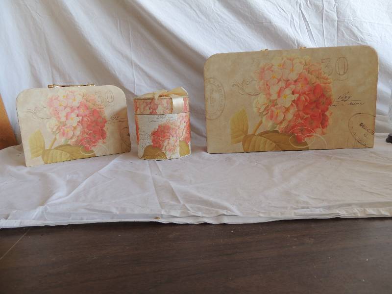 lot 772 image: 2007 Tina Higgins Tri Coastal design decorative boxes #30 on it