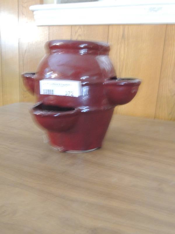 lot 972 image: NEW Herb ceramic planter 5x13