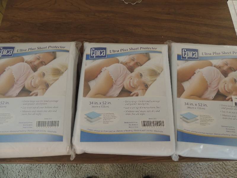 lot 971 image: NEW Ultra plus sheet protector 34 x 52 - new