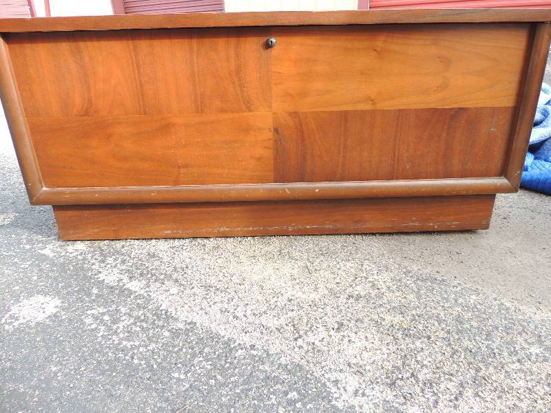lot 854 image: Cedar chest with lock latch 20.5 tall x 16 deep x 48 length (key inside)