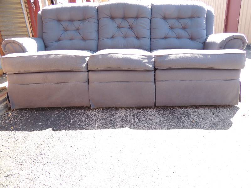 lot 877 image: Lazy Boy Sofa double recliner Color Blue   great condition