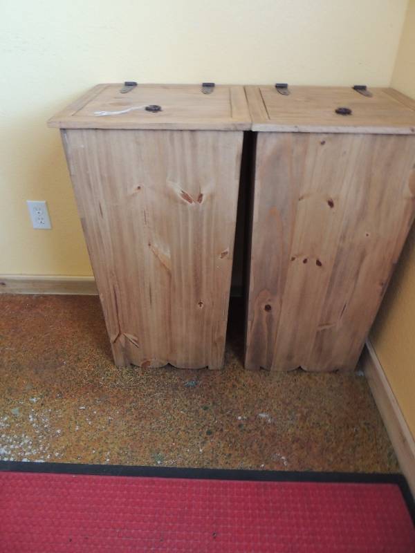 lot 873 image: 2 wooden trash bins with removable tops and handles and 1 small bunk bed ladder