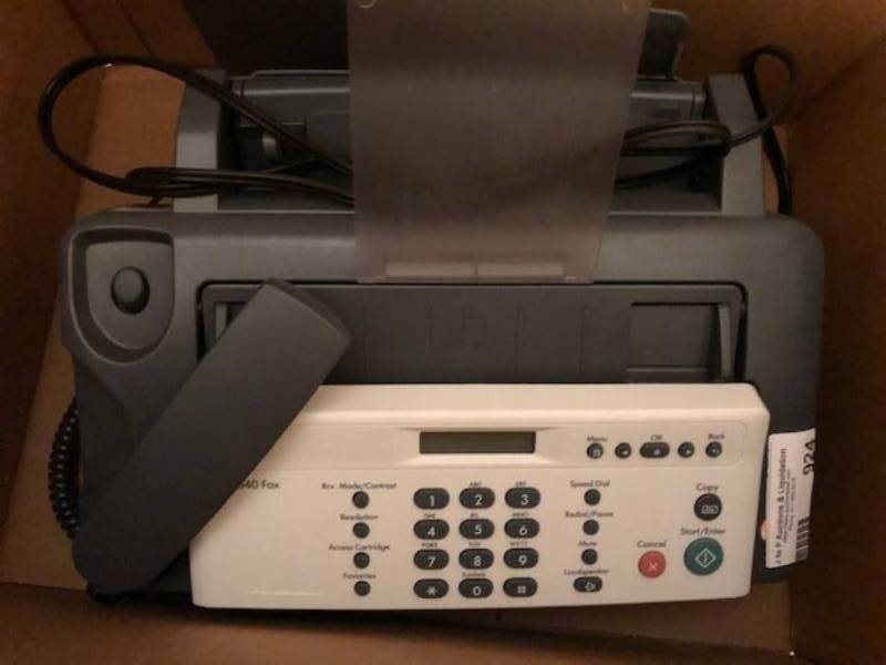 lot 912 image: HP FAX, UNIDEN CORDLESS PHONE ,  MOTOROLA ROUTER