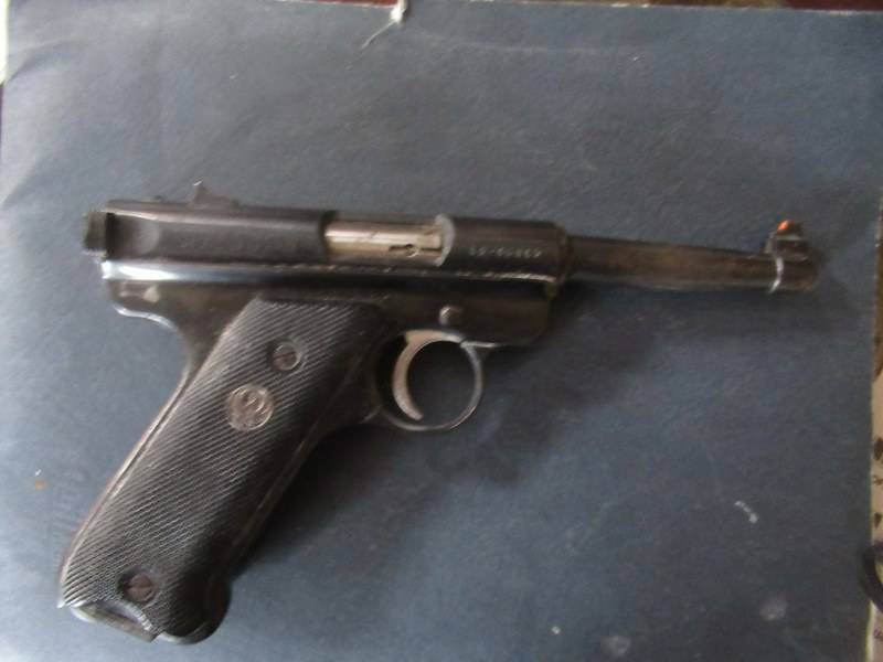 lot 5 image: RUGER MK II .22 CALIBER LONG RIFLE PISTOL