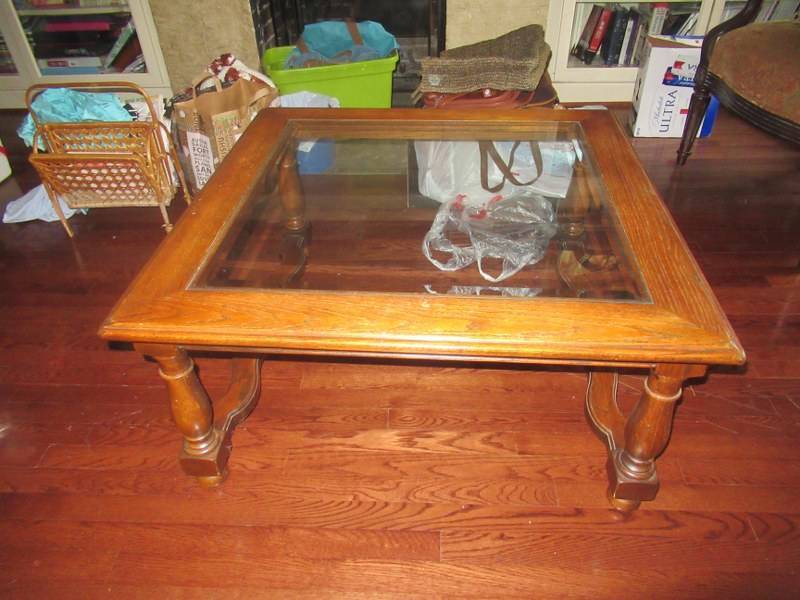 lot 22 image: COFFEE TABLE SOLID WOOD AND GLASS TOP MEASURES APPROX. 36 X 36 X 17 MATCHES LOTS 14, 15 AND 21