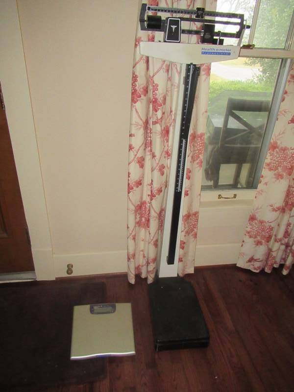 lot 34 image: LIFE SOURCE DIGITAL SCALES AND HEALTH O METER PROFESSIONAL STAND UP SCALESHIEGHT MEASURESER LIKE AT THE DOCTORS OFFICE