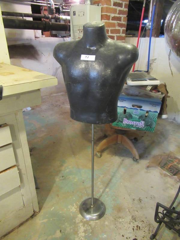 lot 73 image: MANNEQUIN WITH STAINLESS STEEL BASE 50 TALL