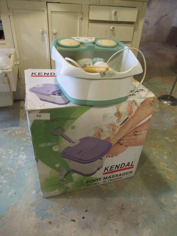 lot 74 image: KENDAL FOOT MASSAGER MODEL# SI-FBD2535 AND CONAIR FOOT MASSAGER