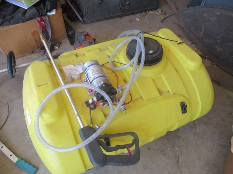 lot 105 image: POWER WASHER ACE ROTO MOLD 40 GALLON APPLICATOR TANK WITH SHURFLO MOTOR AND SPRAYER
