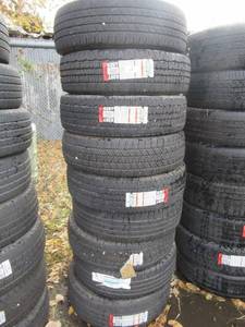 lot 13 image: COOPER TIRES LT22575R16 TOTAL 8 COUNT USED WITH GOOD TREAD