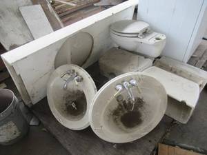 lot 42 image: 2 MARBLE SINKS WITH FAUCETS, 2 MARBLE COUNTER TOPS AND 1 TOILET