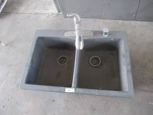lot 51 image: GRAPHITE GRAY DOUBLE BASIN DROP IN SINK WITH STAINLESS RETRACTABLE FAUCET 33 X 22 X 9