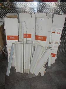 lot 67 image: HOME DECROATORS COLLECTION 2 FAUX WOOD BLINDS AND MORE