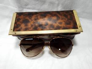lot 168 image: Tory Burch Aviator Sunglasses with Case