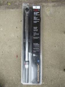 lot 8 image: HUSKY PRO 12 TORQUE WRENCH 50 TO 250 FOOT POUNDS IN ORIGINAL PROTECTIVE CASE GUARANTEED FOREVER