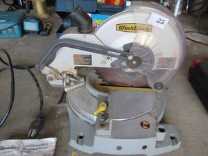 lot 22 image: WORKFORCE 10 COMPOUND MITER SAW MODEL# WF10MSP
