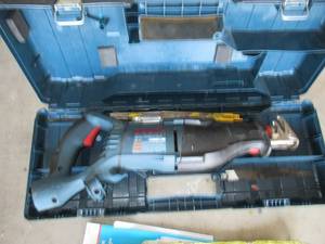 lot 28 image: BOSCH RS20 RECIPROCATING SAW IN ORIGINAL CASE