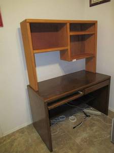 lot 90 image: COMPUTER DESK 48 X 24 X 30 THE TOP PIECE DOESNT MATCH BUT WORKS FOR EXTRA STORAGE AND IS ADDITIONAL 34 TALL
