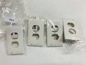 lot 8 image: LED Outlet Covers - Lot of 4