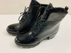 lot 28 image: Womens Boots Black Size 8