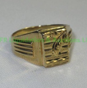 lot 5 image: 22K Gold Gentleman�s Ring