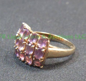 lot 87 image: 10k Gold, amethyst ring