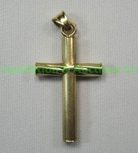 lot 115 image: 14K Yellow Gold cross pendant Lee
