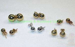 lot 145 image: Group of 14K White, Yellow & Rose Gold Ball Studs
