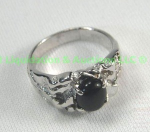 lot 164 image: 10K White Gold, black onyx ring