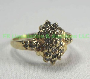 lot 166 image: 14K Gold, Diamond, Cluster Ring