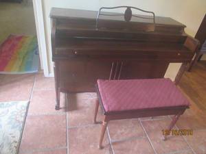 lot 3 image: LESTER PHILADELPHIA PIANO&nbsp