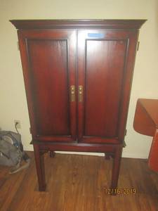 lot 4 image: BOMBAY ENTERTAINMENT CENTER