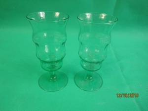 lot 25 image: 2 GREEN VINTAGE GLASSES