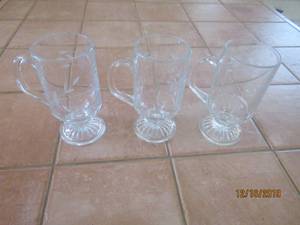 lot 27 image: 3-CRYSTAL IRIS COFFEE MUGS&nbsp