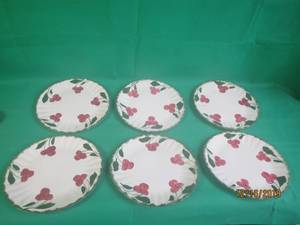 lot 32 image: 6- BLUE RIDGE HAND PAINTED UNDERGLAZE SOUTHERN POTTERIES DINNER PLATES