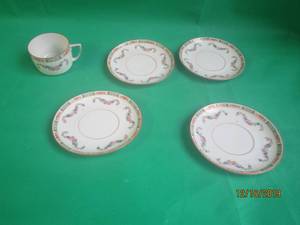 lot 39 image: MZ ALTROHLAU CMR CZECHOSLVAKIA SAUCERS &amp CUP&nbsp