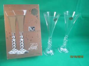 lot 46 image: MILLENNIUM 2000 CRYSTAL DARQUES FRANCE CHAMPAGNE GLASSES&nbsp