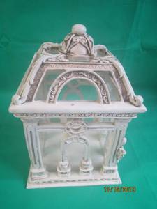 lot 53 image: CANDLE HOLDER&nbsp