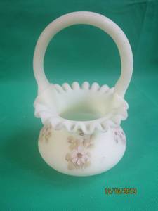 lot 54 image: FENTON RUFFLE BASKET HAND PAINTED SIGNED L MC MULLER