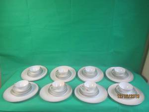 lot 59 image: 40PC DINNERWARE&nbsp8 PERSON 5PC SETTING FINE CHINA OF JAPAN ,IMPERIAL ROSE&nbsp